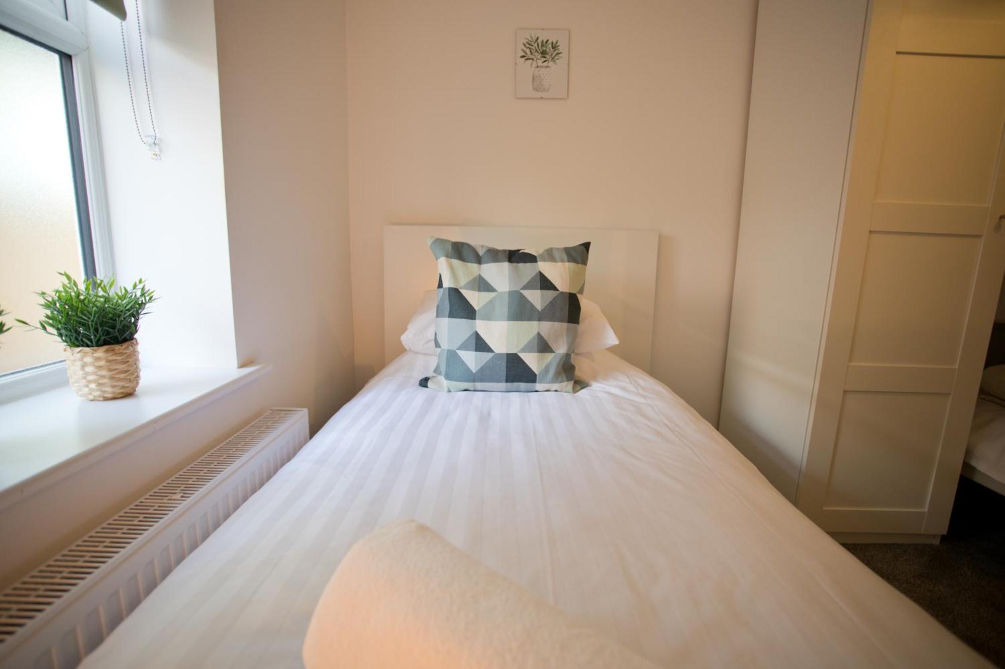 בורנמות' Sea Air - 2 Bedrooms - Parking - Mins To Beach מראה חיצוני תמונה